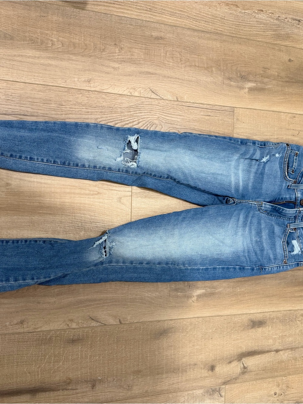 Levi's Women's Skinny Jeans - Light Blue Distressed